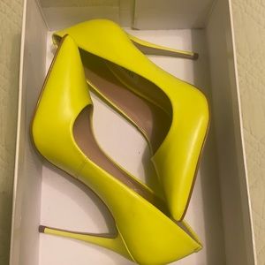 Steven Madden Daise Pump Size 7